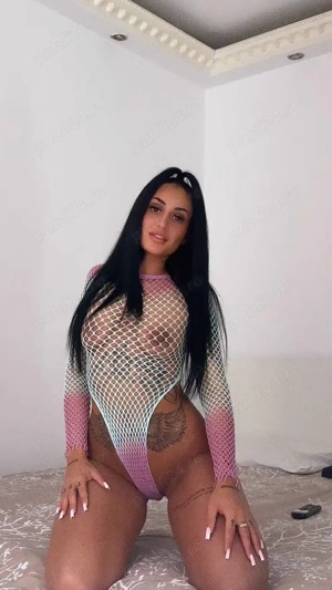 Piercing în zona intimă !Giulia SERVICII TOTALE**Fac și domninarii!! Accept și cupluri!