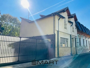 Casă spațioasă în centrul Brașovului