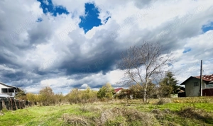 Teren intravilan de vânzare   Mislea, comuna Scorțeni (1500 m2 ) - imagine 2