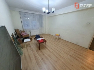 Apartament de vanzare cu 3 camere, etaj 6, zona Ultracentrala