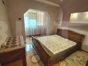 Apartament de 3 camere, etaj 1, decomandat, zona Bucovina