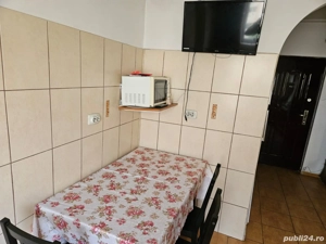 Închiriez apartament două camere.  - imagine 3