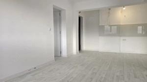 Apartament 3 camere in Deva, zona Dacia-Liceul Auto - imagine 2