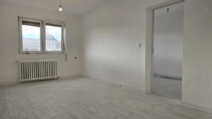 Apartament 3 camere in Deva, zona Dacia-Liceul Auto - imagine 4