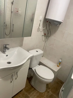 Garsoniera de inchiriat in zona Tractorul - imagine 4