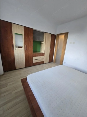 Brancoveanu-Nitu Vasile,apartament 3 camere,bloc reabilitat - imagine 5