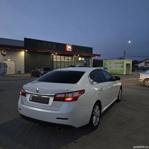 Renault Latitude - imagine 4 Renault Latitude - imagine 4