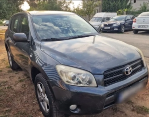 Toyota rav 4 4x4 SUV - imagine 3 Toyota rav 4 4x4 SUV - imagine 3