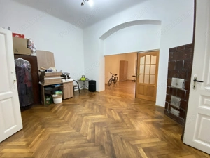 Comision 0%, Caldire Istorica, 5 Camere, Etaj 1, Piata Roamnilor, Traian - imagine 2