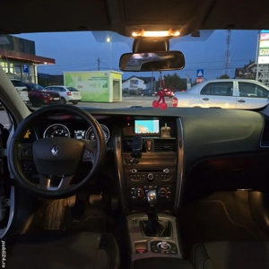 Renault Latitude - imagine 6 Renault Latitude - imagine 6