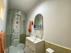 Cladire Istorica, 4 camere, 134 mp, Renovat, Zona Sinaia, Comision 0% - imagine 15