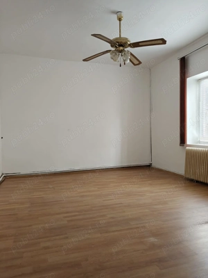 Vând casă în Zimandu Nou - imagine 2