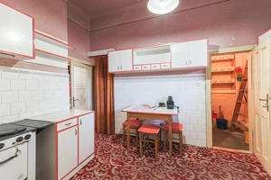 2 apartamente, 1 etaj, o oportunitate rară – ultracentral - imagine 3