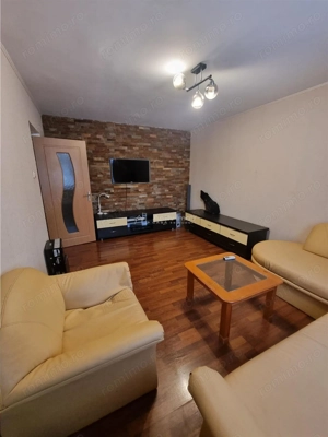 Apartament 4 camere et 1  str Bucuresti zona 700