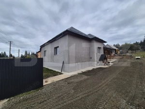 Casa de vacanta in curs de modernizare in Belis, 5 camere, 920mp teren drept - imagine 13