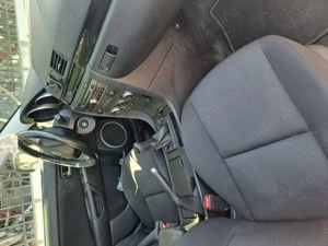Mazda 3 din 2OO7 - imagine 2