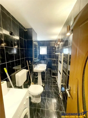 Structura decomandata,mobilat si utilat cochet,etaj 1,Centrul Civic,Brasov - imagine 8 Structura decomandata,mobilat si utilat cochet,etaj 1,Centrul Civic,Brasov - imagine 8