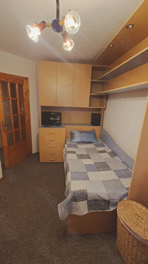 Inchiriez apartament duplex, 4 camere, in Constanta zona Gara, pe termen lung, cu centrala gaz si AC - imagine 8 Inchiriez apartament duplex, 4 camere, in Constanta zona Gara, pe termen lung, cu centrala gaz si AC - imagine 8