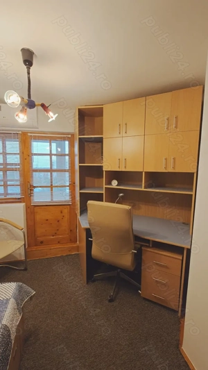 Inchiriez apartament duplex, 4 camere, in Constanta zona Gara, pe termen lung, cu centrala gaz si AC - imagine 9 Inchiriez apartament duplex, 4 camere, in Constanta zona Gara, pe termen lung, cu centrala gaz si AC - imagine 9