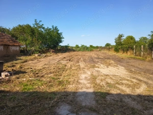 Vând casă cu teren  - imagine 3