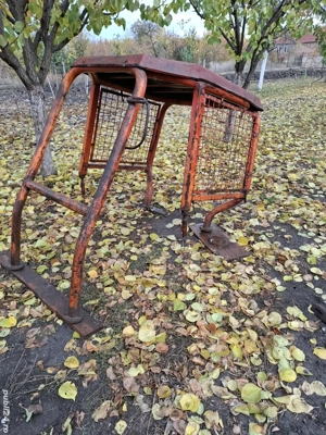 vând cabină u445 viticol