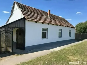 vand casa in satul brestea