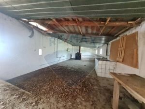 Casă  si spatiu comercial cu suprafata de 483 mp - imagine 2