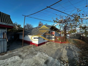 Casa batraneasca din caramida de vanzare si 4500 mp teren Negri Bacau - imagine 9