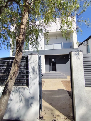 Casa Individuala Moderna-  5 camere, Gatat de Mutat Com Berceni - imagine 9 Casa Individuala Moderna-  5 camere, Gatat de Mutat Com Berceni - imagine 9