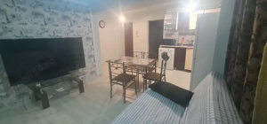 Inchiriez apartament 2 camere  PARTER