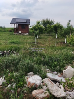 Vind 2 locuri  1100m2 și 1ooom2 la sosea în Vaslui pe șoseaua Ciusmeaua Moldovencii pe partea dreapt