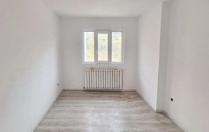 Aproape De Castelul Cantacuzino - imagine 7