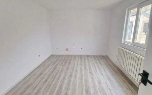 Aproape De Castelul Cantacuzino - imagine 14