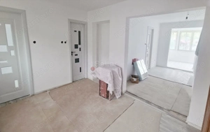 Aproape De Castelul Cantacuzino - imagine 11