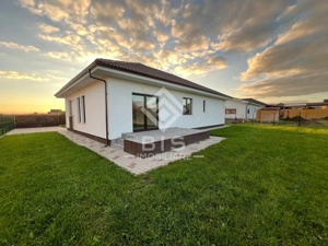 Case moderne de vânzare – 143 mp utili, teren 7 ari | Zona Unirea - imagine 3