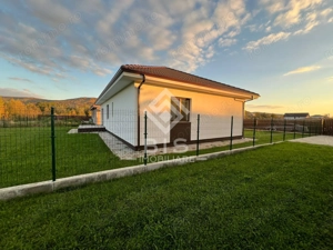 Case moderne de vânzare – 143 mp utili, teren 7 ari | Zona Unirea - imagine 5