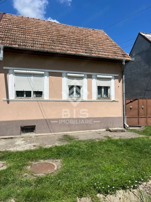 Casă de vânzare în Simionești – liniște, spațiu și confort la țară! - imagine 2