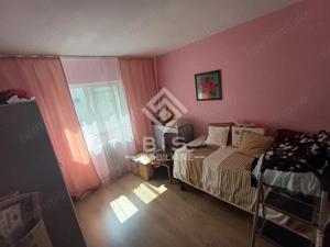 Apartament 3 camere, Etaj 2/4,  Zonă liniștită - imagine 2 Apartament 3 camere, Etaj 2/4,  Zonă liniștită - imagine 2