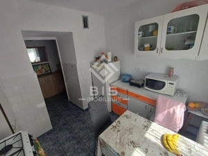 Apartament 3 camere, Etaj 2/4,  Zonă liniștită - imagine 5 Apartament 3 camere, Etaj 2/4,  Zonă liniștită - imagine 5