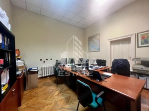 Apartament cu 5 camere,zona Ultracentral - imagine 3 Apartament cu 5 camere,zona Ultracentral - imagine 3