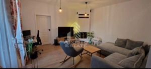 Apartament la casa cu curte comuna zona Piata Maria