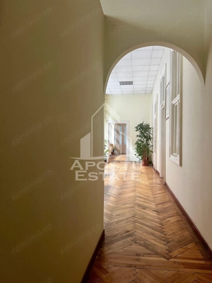 Apartament cu 5 camere,zona Ultracentral - imagine 8 Apartament cu 5 camere,zona Ultracentral - imagine 8