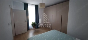 Apartament la casa cu curte comuna zona Piata Maria - imagine 3