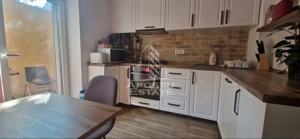 Apartament la casa cu curte comuna zona Piata Maria - imagine 6