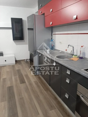 Apartament 3 camere, centrala proprie,loc parcare.zona Giroc - imagine 2 Apartament 3 camere, centrala proprie,loc parcare.zona Giroc - imagine 2
