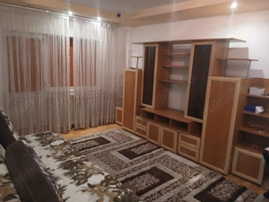 Închiriez apartament cu 2 camere decomandat