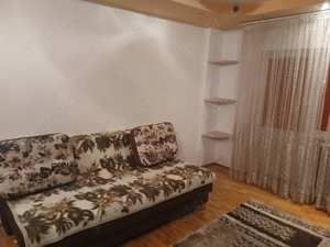 Închiriez apartament cu 2 camere decomandat - imagine 3
