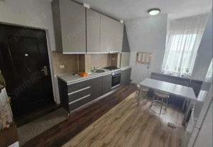 De închiriat apartament 2 camere Simion Barnutiu la mansardă 
