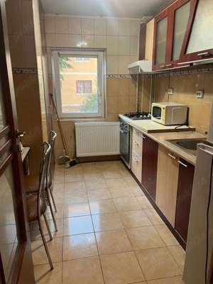 Închiriez apartament 2 camere - imagine 5 Închiriez apartament 2 camere - imagine 5