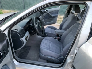 SKODA Octavia 1 Tour ELEGANCE_Motor 1.9TDI_Fabr. 2000_Inm RO_UNIC Prop - imagine 5 SKODA Octavia 1 Tour ELEGANCE_Motor 1.9TDI_Fabr. 2000_Inm RO_UNIC Prop - imagine 5